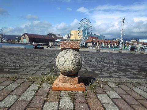 流石、サッカーの街清水、街のちょっとしたオブジェもサッカーボールです