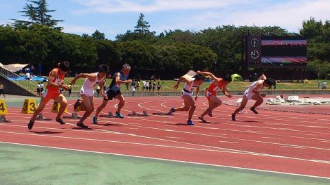 高校生と100m