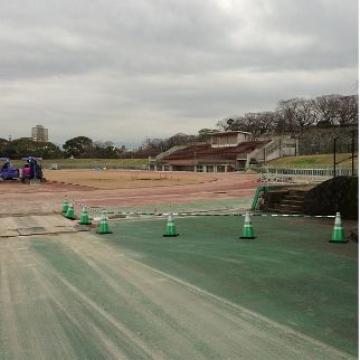 改修中でしたが、ゴールの平和台陸上競技場