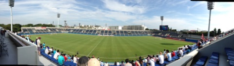 三ツ沢球技場