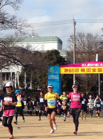 皆からはエロじじいと言われたが、紳士たるものかよわき女性をゴールまでエスコートするのが常識! えっ!弱ってるのはお前だって