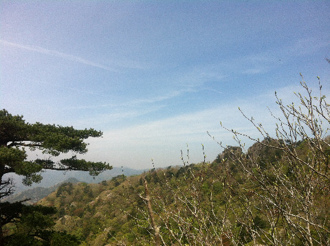 月山頂上、いわきにも男体山、女体山、月山、そしてここではないけど軽井沢もあります。