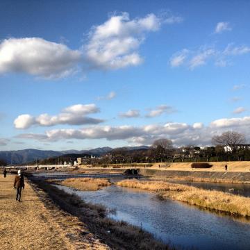 鴨川上流から北山を撮影。1000年前もこんな感じだったのかな?
