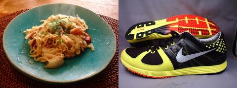 左は朝食。カルボナーラですが麺は蒟蒻です。
右は今日始めて履いた、Nike Luna Spider R。レース用で、ご覧のとおり踵と足前部のソールの厚さが殆ど変りません。
