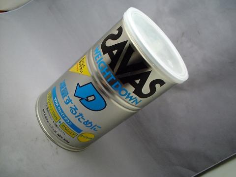 実は今週から摂取し始めましたプロテイン。減量用なので一食20g当たりの炭水化物はわずか1.1g、これは絶対太りません。おなか割れるかなー?
アミノバイタルと共に、トレーニング後に飲み始めました。初めてですが思ったより飲みやすい。
何より、アスリートになったような勘違いが出来るところが良い。