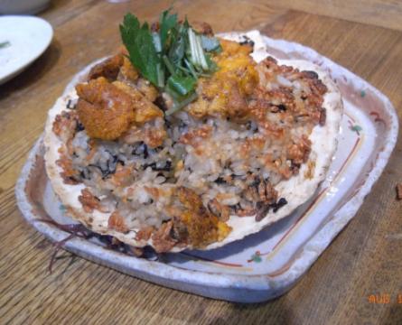 第2の故郷、茅ヶ崎「えぼし」の「焼きウニご飯」。どうやったらこんなに表面カリカリ、中はトロトロにウニを調理できるのか?絶妙だ。