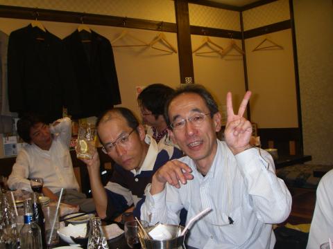 今日の主賓ななみちち父さん、あしたは鎌倉へ、飲みすぎないでね。湘南さんは日比谷から神田まで走ってきたそうですが、いつもの10分の一程度の距離で不満そう、「これではいかん」。