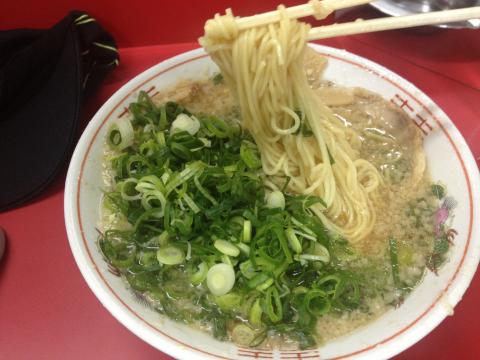 北白川の「ますたに本店」で久しぶりのラーメンを食し、比叡山へ。