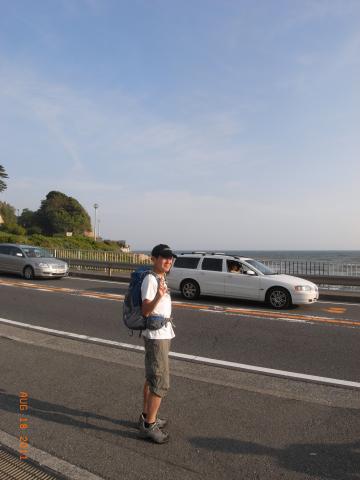 稲村ヶ崎の温泉で一風呂浴びてさっぱり。温→冷浴を5回繰り返して疲労回復に努める。
