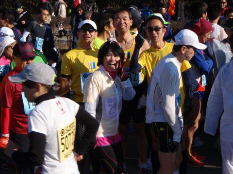 スタート前。リラックスしているなあ。