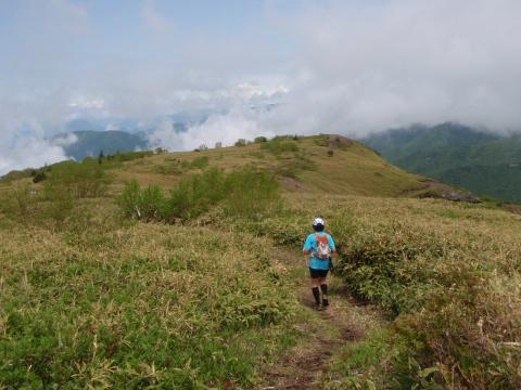 小根子岳の下り。最高の気分!