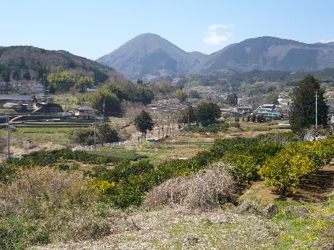 南足柄の山里風景　これから登る矢倉岳