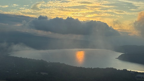 夕映の山中湖