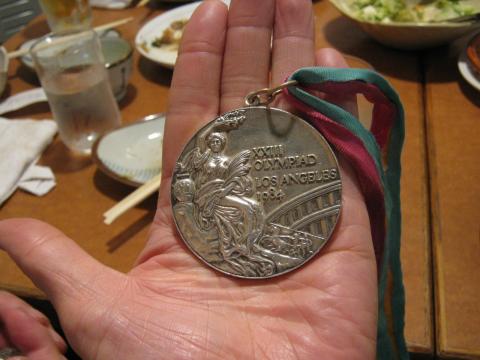 1984年のロサンゼルスオリンピックの銀メダル
日本レスリング界、重量級の初のメダル