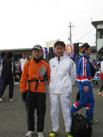 レース後hrudaruさんと。
フルマラソンは年に１回、この大会に全力を傾けておられるとのこと
毎回サブ３のタイムを出しておられ、本当に凄い！