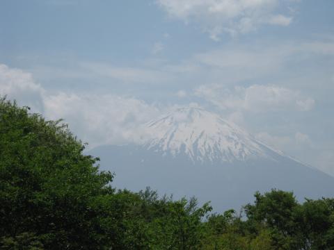 残雪の富士　今度はあの嶺に。