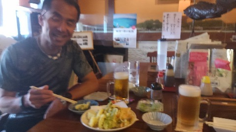終了後Roさんと打ち上げ　山菜の天ぷらが美味
