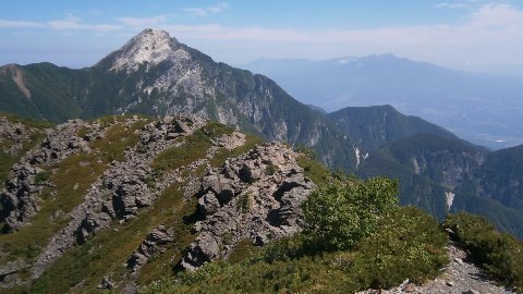 アサヨ峰から甲斐駒ケ岳　バックは八ヶ岳