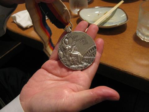 1988年のソウルオリンピックの銀メダル（2大会連続）
この時は、ろっ骨を骨折しながらの決勝進出