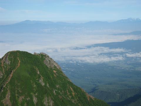 この時期にしては、遠方の山々もくっきりと見える