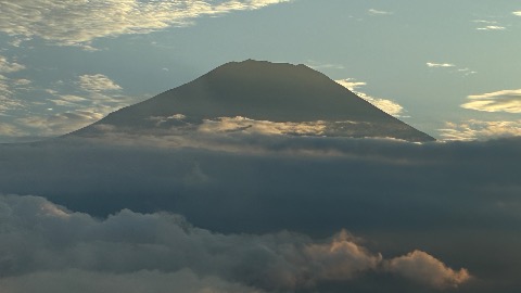 ガスが突然切れて富士の頭が