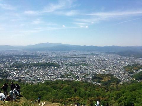 火床から眺める町並みは、美しい。今回は特に、空気の透明感が凄かった。