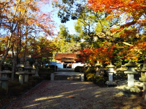 壷井八幡宮