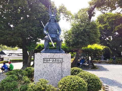 本田忠勝像