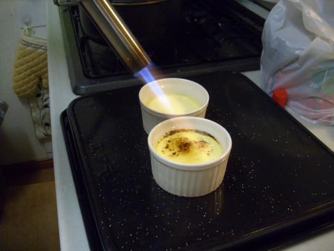 走った後はクレームブリュレを作ろう!!