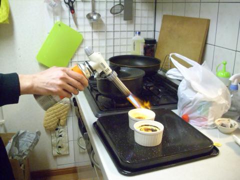 走った後はクレームブリュレを作ろう!!