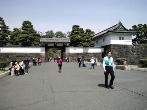 桜田門
この門を潜って右に曲がれば・・・