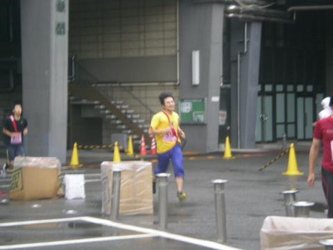 一人桁違いなスピードで走るハイバリー君