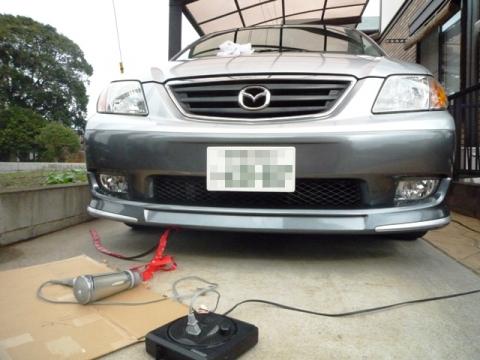さらに今日は交換したフロントリップスポイラーの下に「ガリキズ」防止用のプロテクターを貼る作業をしてしまった
