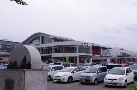 ちょうど12時に着いた秋田駅