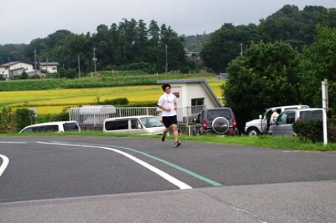 途中大問題が発生し道の駅に引き返した息子が走って追いついてきた。