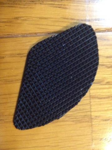 型紙を取って切り出したピラミッド・半張りシート